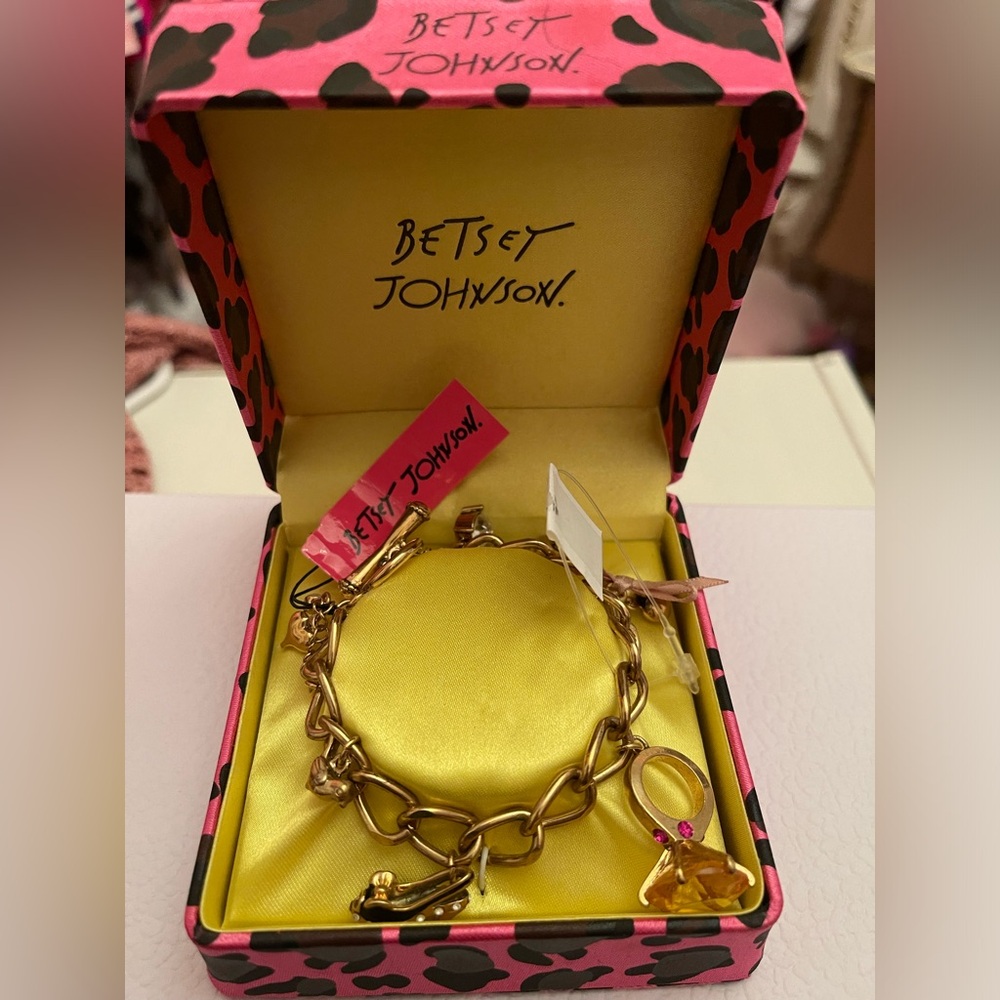 NWT Vintage Betsey Johnson Charm Bracelet
